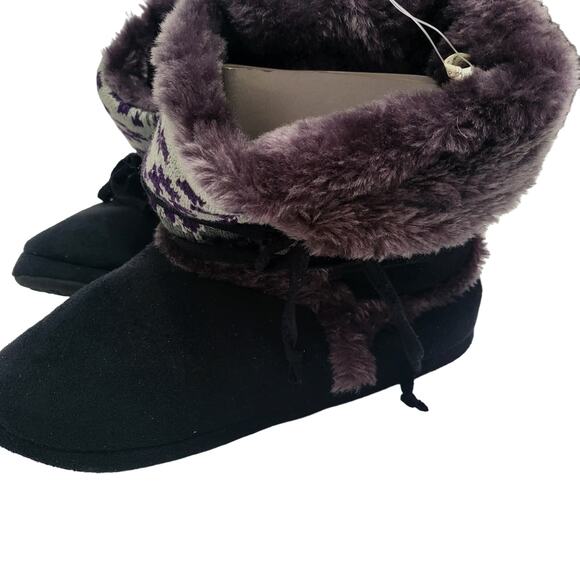 MUDD Blanket Wrap Boot Slippers like Mukluks Black Faux Suede & Fur House shoes - Picture 1 of 16